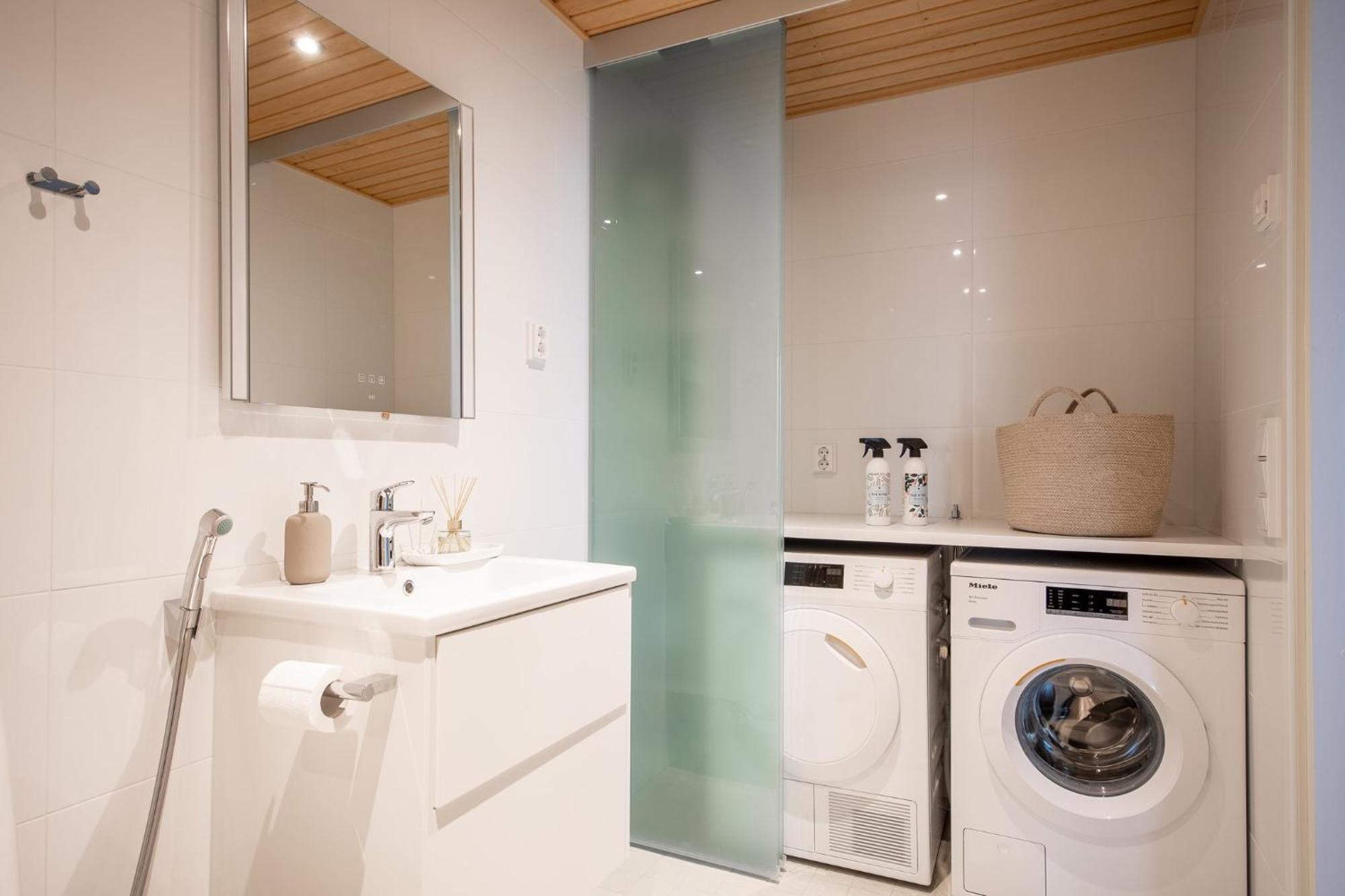 Luxury Penthouse With Stunning Sea Views & Private Sauna Helsinki Buitenkant foto